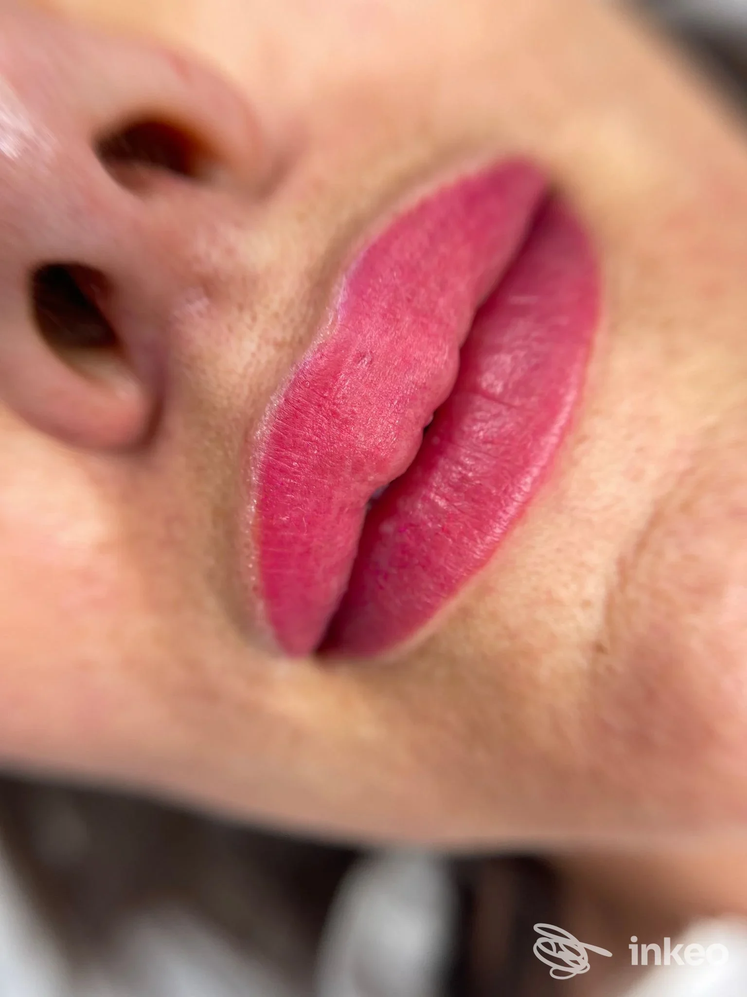 Primo piano delle labbra con trucco permanente eseguito da Federica Dragoni permanent makeup, Cesena.