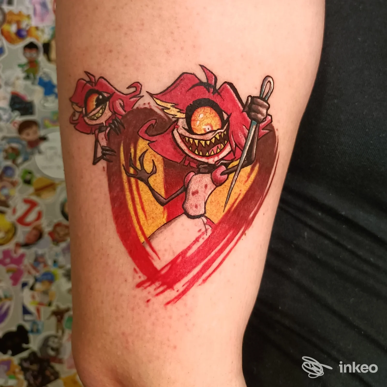 Tatuaggio colorato su braccio superiore raffigurante un personaggio cartoonesco, foto fornita da L.P.TATTOO a Carpi.