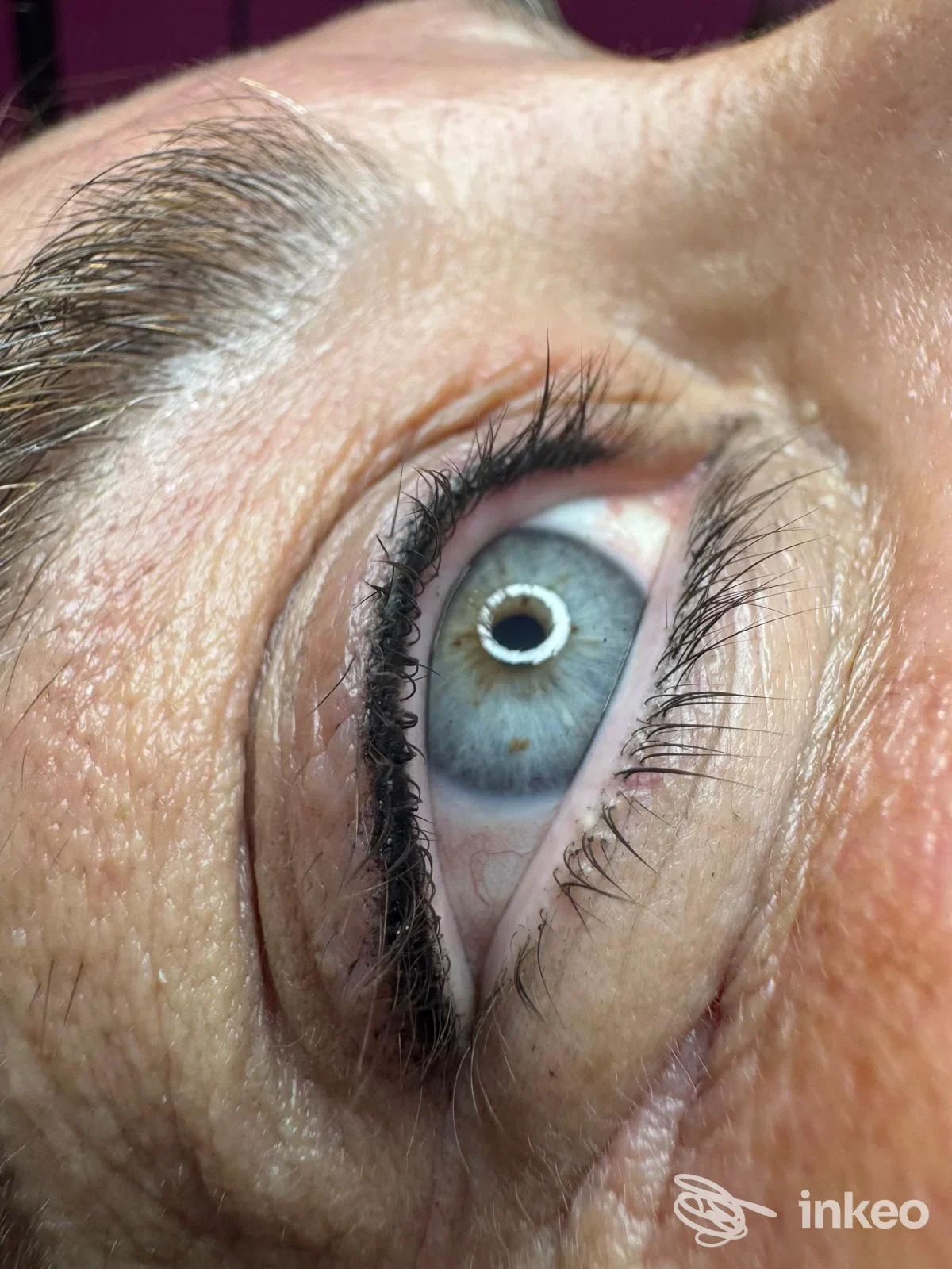 Primo piano di un occhio con eyeliner permanente, foto per Ely Permanent Make up a Salsomaggiore Terme.