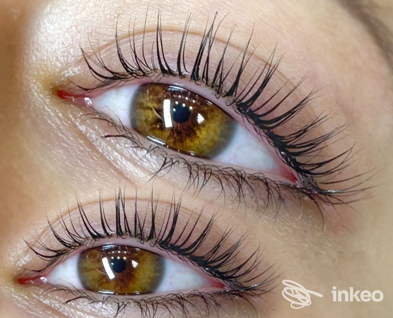 Dettaglio di eyeliner dermopigmentato su palpebre con ciglia valorizzate, immagine fornita da Cristiana pmu studio - Cristiana Crobu, Roma.