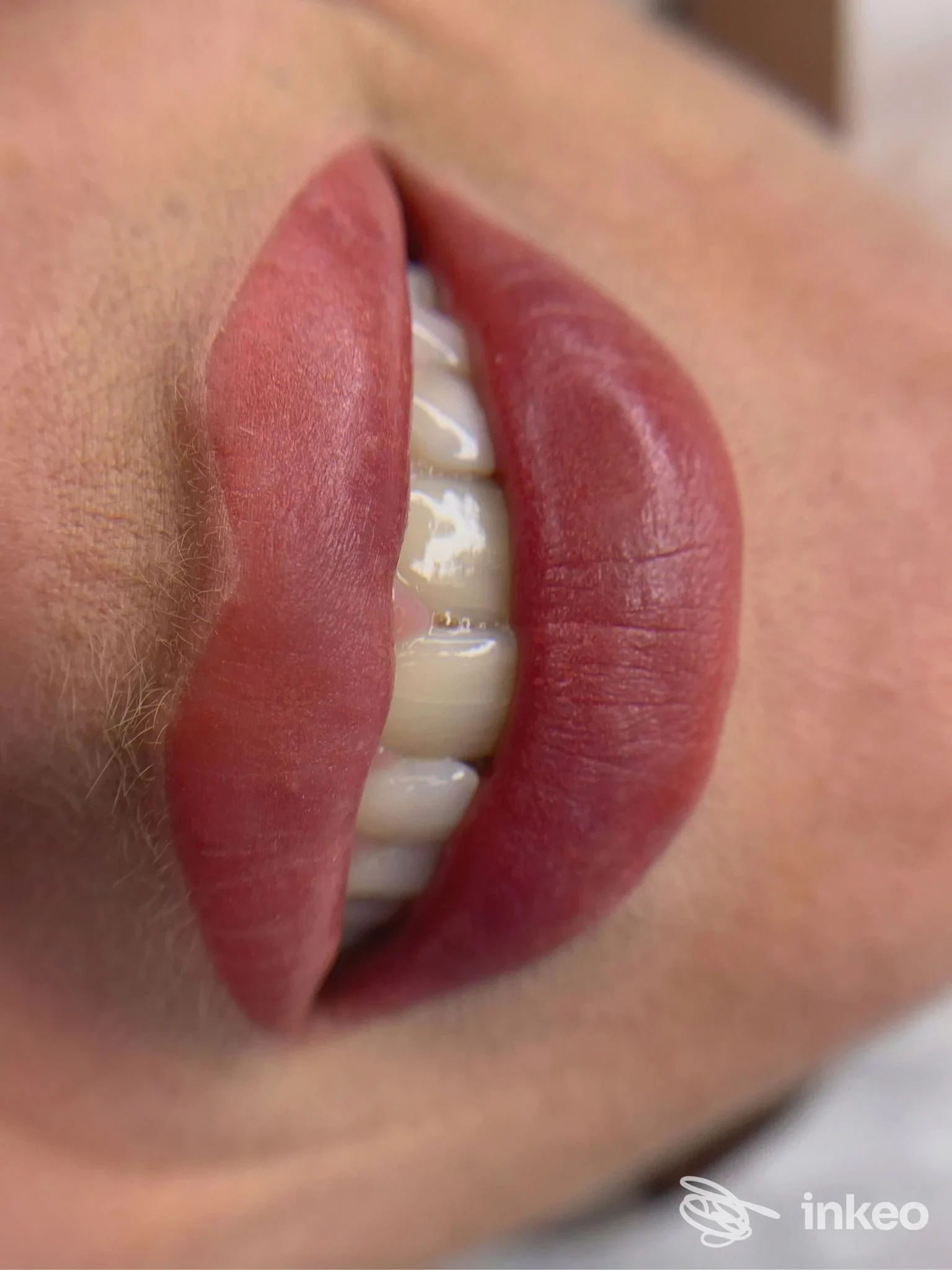 Labbra con micropigmentazione labbra eseguita da Debora Boccia Master Microblading & pmu, Roma.