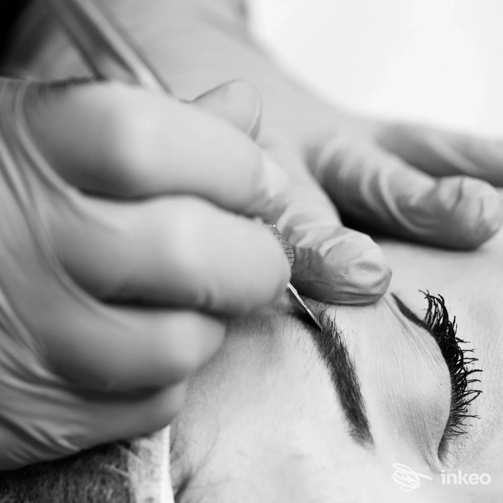 Sopracciglio sottoposto a microblading eseguito nello studio Martina C., Roma.