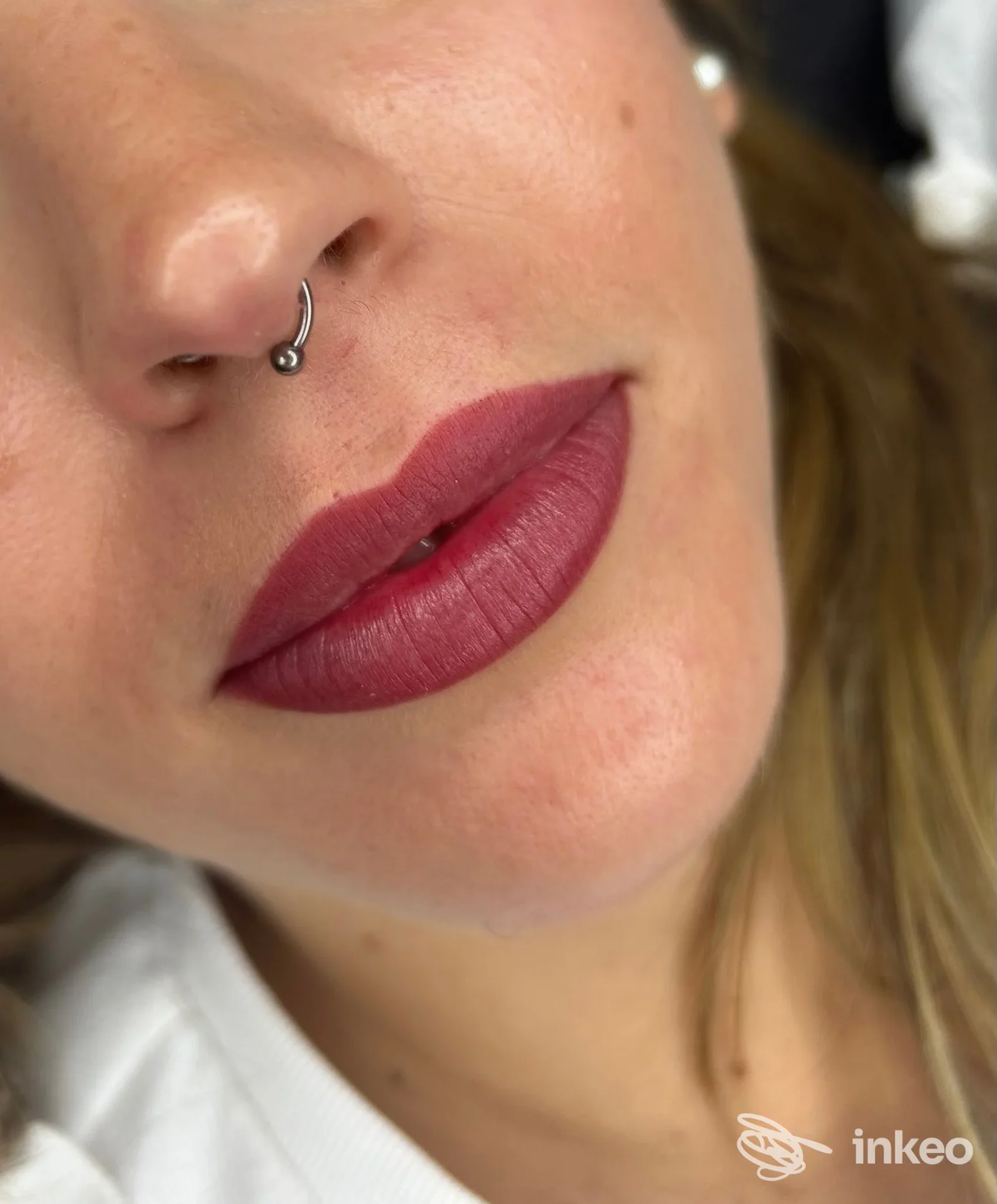 Trucco permanente labbra e piercing al setto eseguiti da Sara Valenti - Pmu e Laminazione, Empoli.