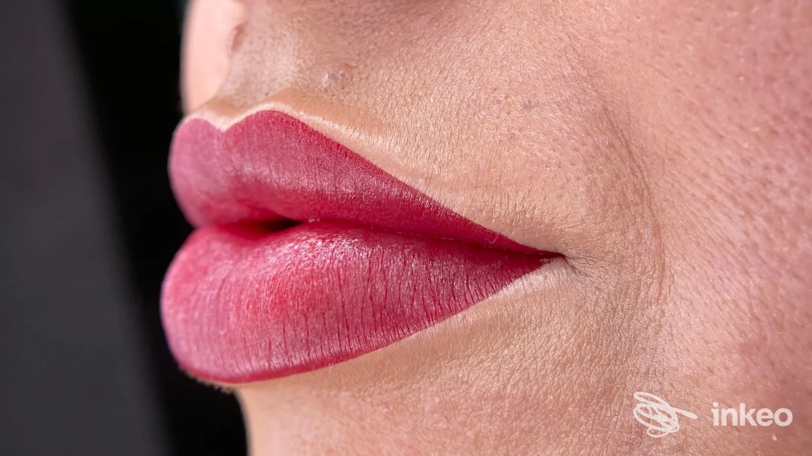 Primo piano di dermopigmentazione labbra eseguita da Armela Dini - Permanent Makeup, Firenze.