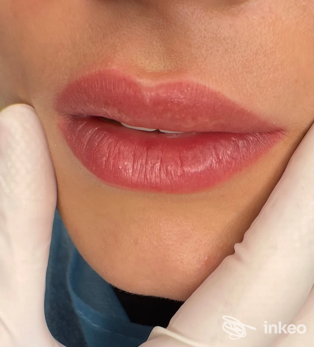 Primo piano di labbra con trattamento di dermopigmentazione realizzato presso Studio Tatuaggi di Maria Zhosan a Levico Terme.