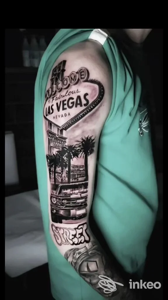 Tatuaggio a manica con tema Las Vegas su braccio sinistro, Project Tattoo Napoli.