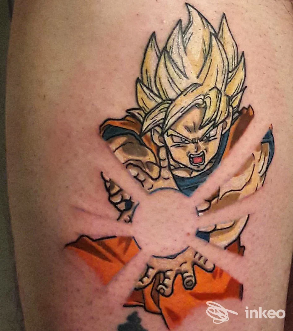 Tatuaggio su coscia raffigurante un personaggio in stile anime con effetto 'taglio' centrale, eseguito da Street Dream Tattoo a Bologna.