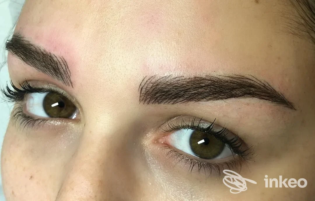 Dermopigmentazione sopracciglia eseguita da Trucco Permanente Di Musciarella Sonia a Napoli, primo piano sugli occhi.