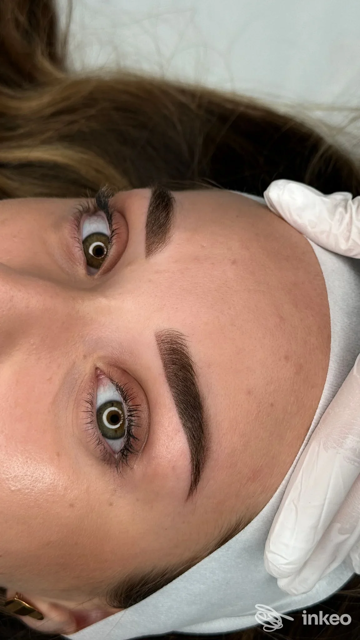 Sopracciglia dopo trattamento di trucco permanente, fotografia close-up per LisaTroisi Trucco Permanente Salerno a Eboli.