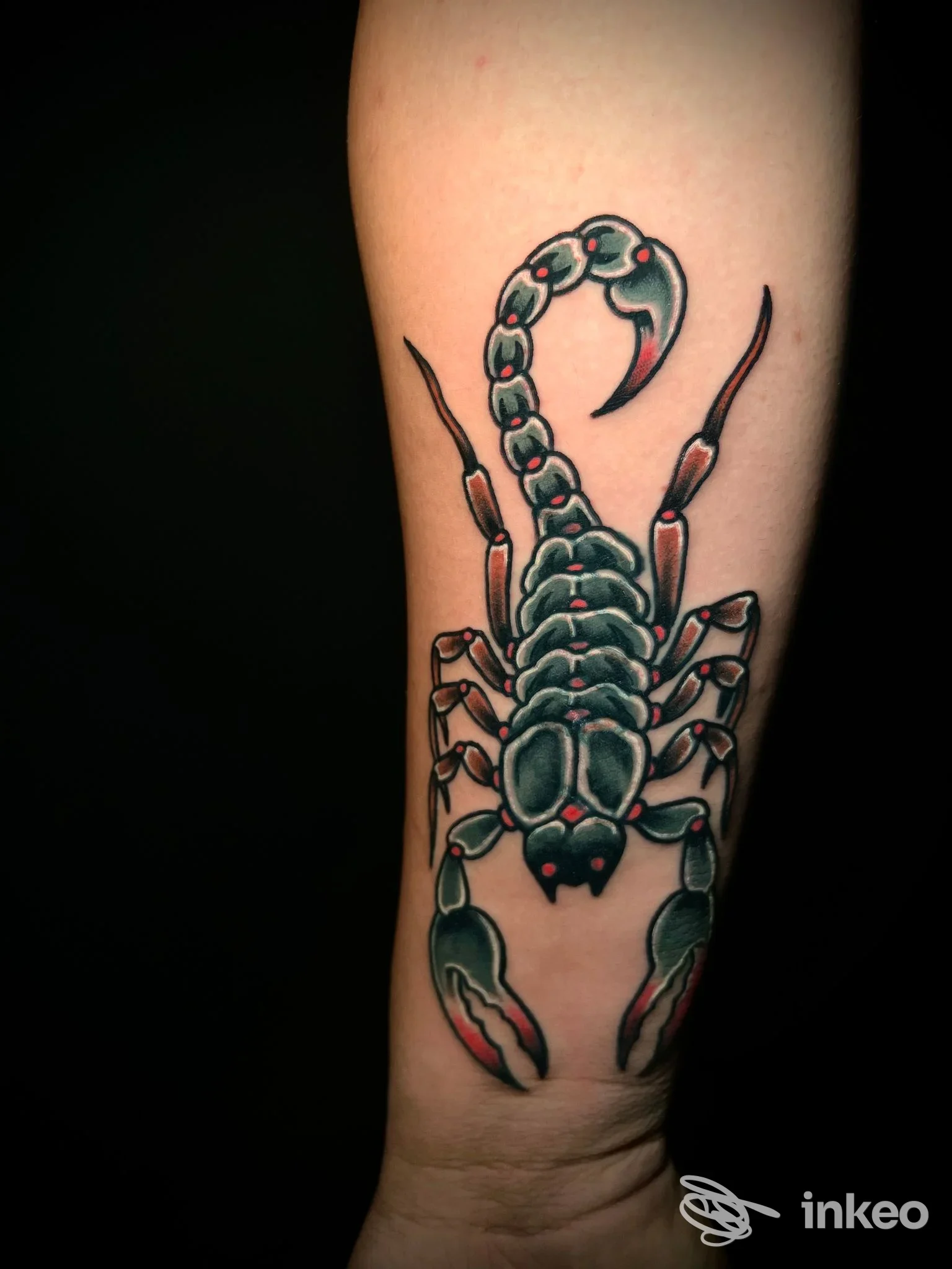 Tatuaggio a forma di scorpione sull'avambraccio, foto inviata da Stylish Tattoo Catania Ink, Catania.