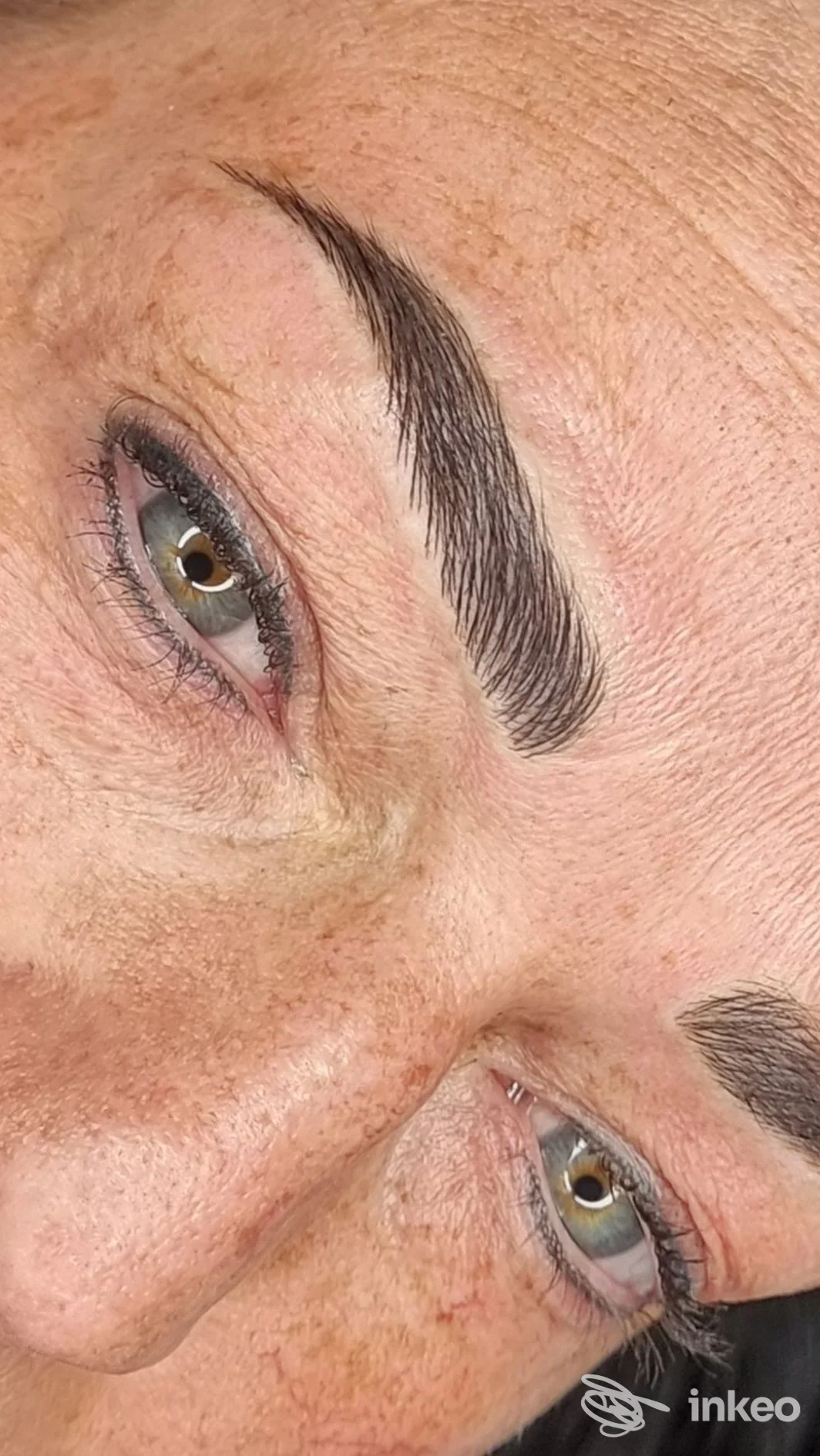 Dettaglio sopracciglia dopo dermopigmentazione, studio SIGLINDE THANEI ich seh' dich, Merano.