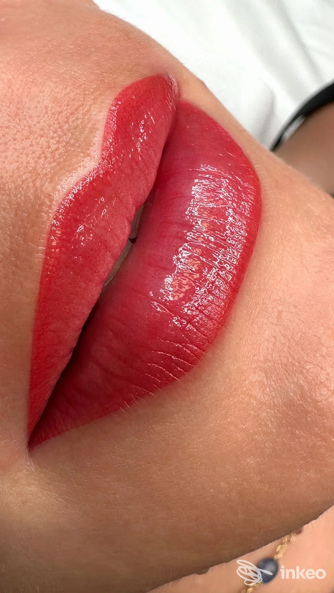 Primo piano di dermopigmentazione labbra realizzata da Meggie Beauty Studio, Vicenza.